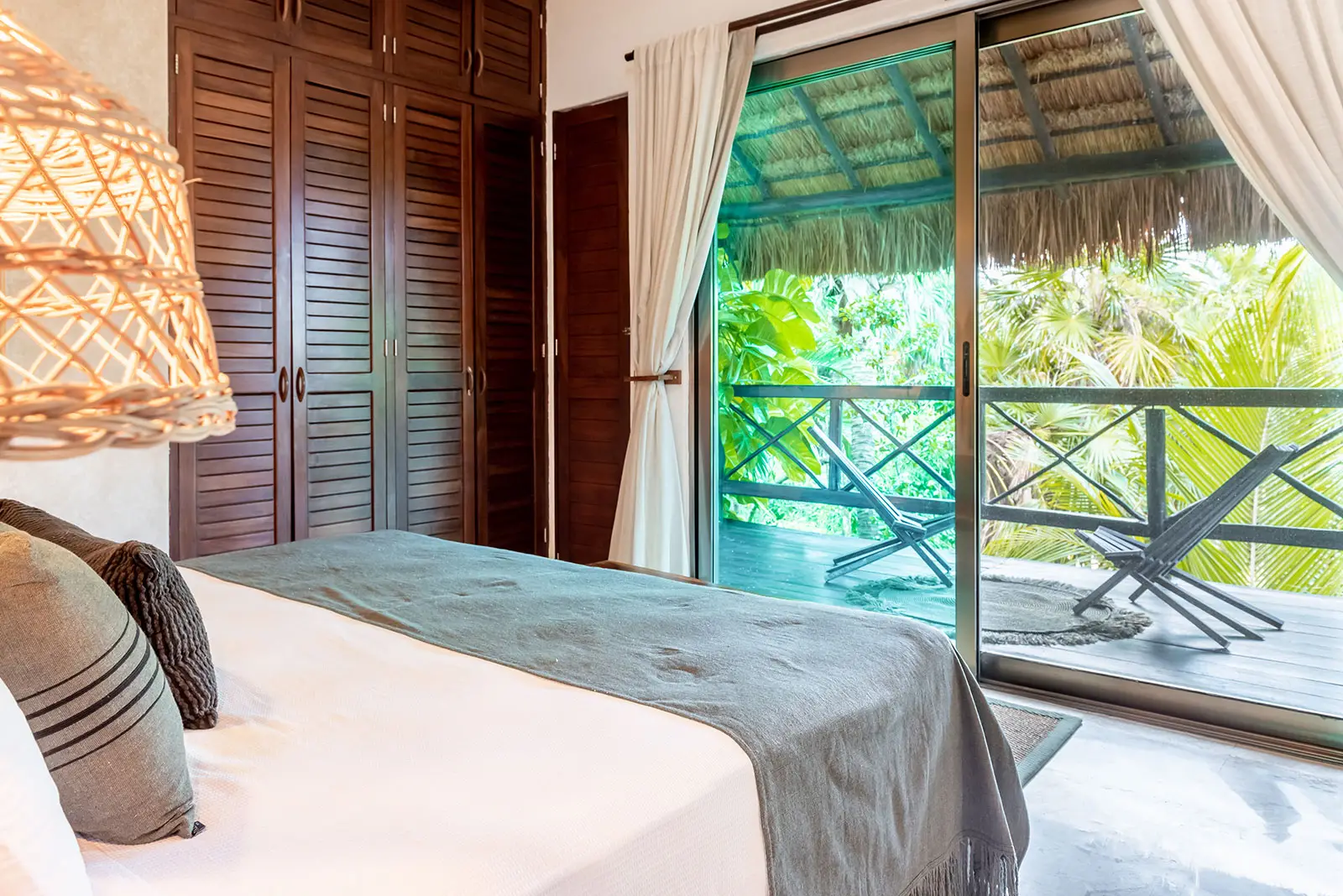 Sombras del viento tulum villa rmoceanfrontrentals