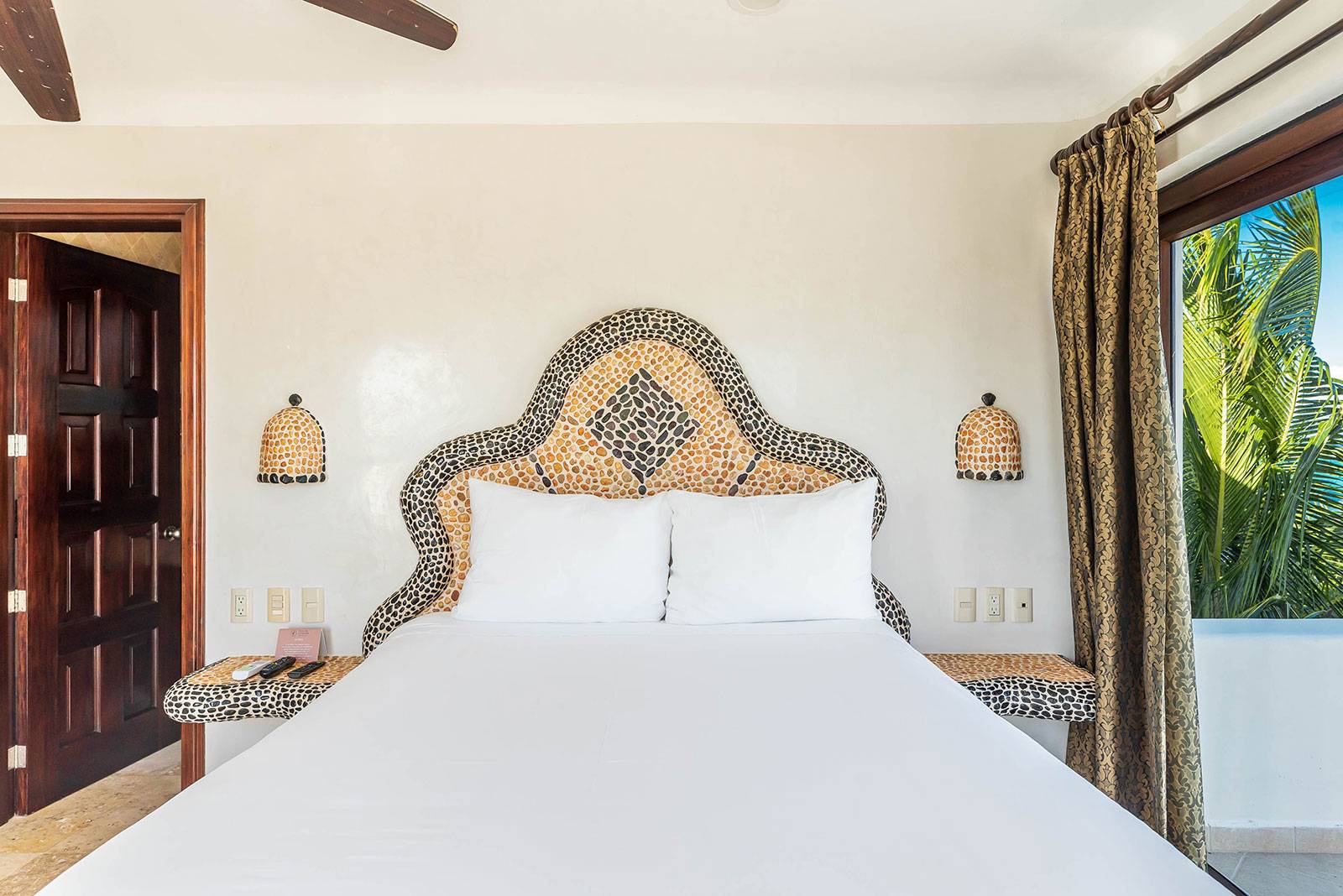 hacienda caracol soliman 33